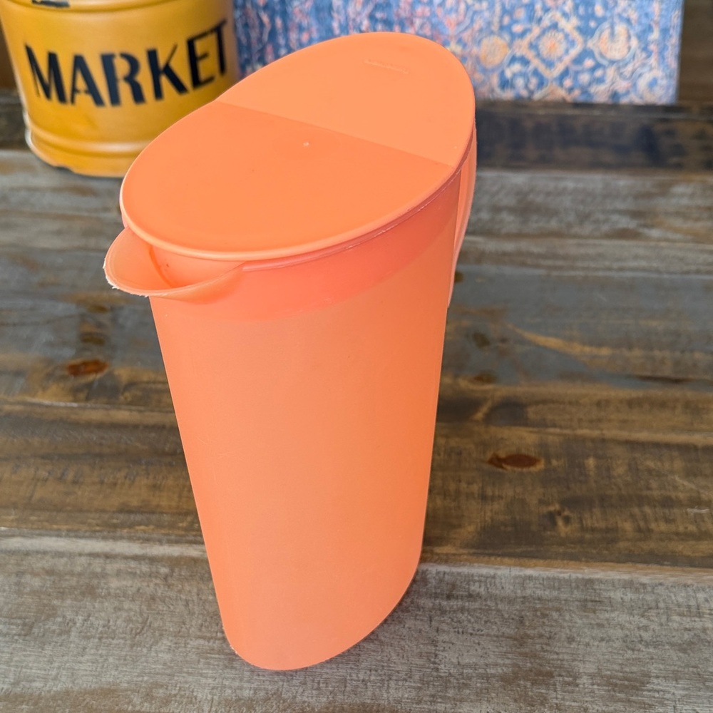 Tupperware Impressions Rocker Top Pitcher - Picture 7 of 10